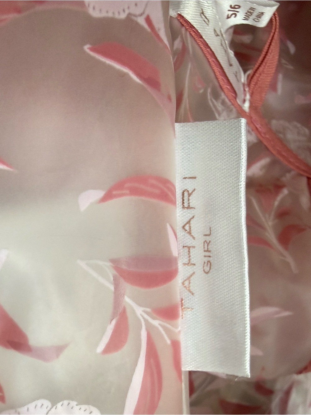 Tahari Girl Floral Clear Hooded Raincoat Pink Size 5/6 - Picture 4 of 6